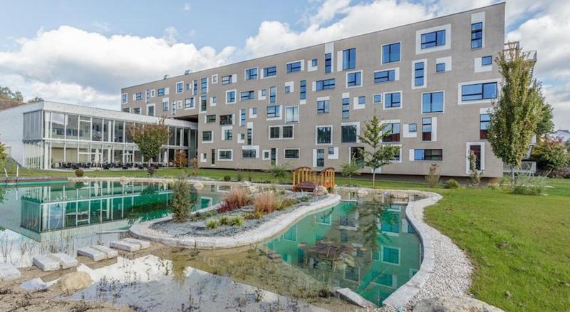 Hotel Die Zeit Sankt Veit an der Glan Exterior foto